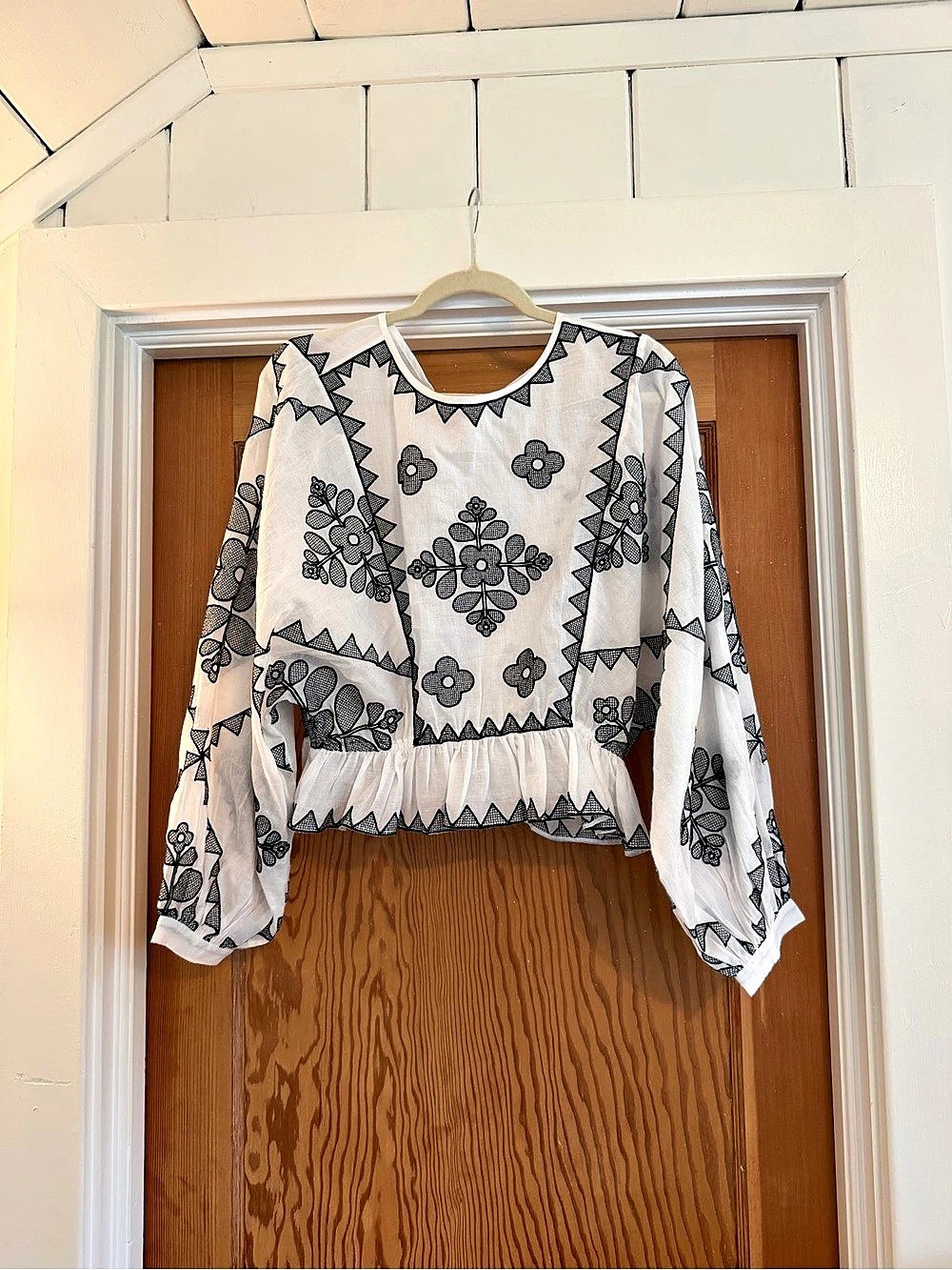 Boden Embroidered Peasant Blouse White & Black Size 6